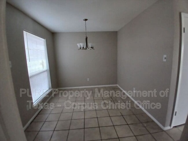 Building Photo - 5001 Middlecoff Cir