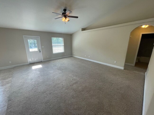 Building Photo - Navarre - Holley By the Sea - 4 Bedrooms, 2 Bathrooms - office space potential