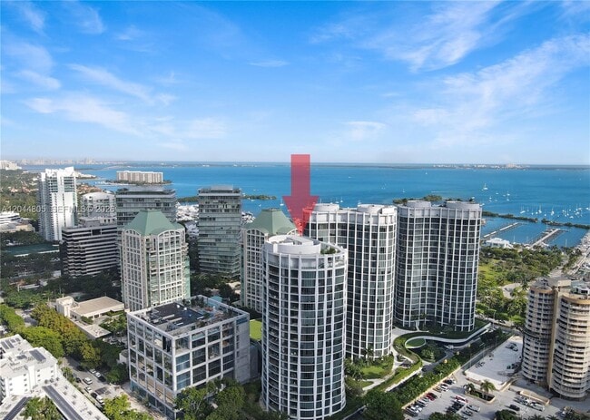 Building Photo - 2831 S Bayshore Dr