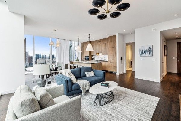 Building Photo - 160 2nd Ave S