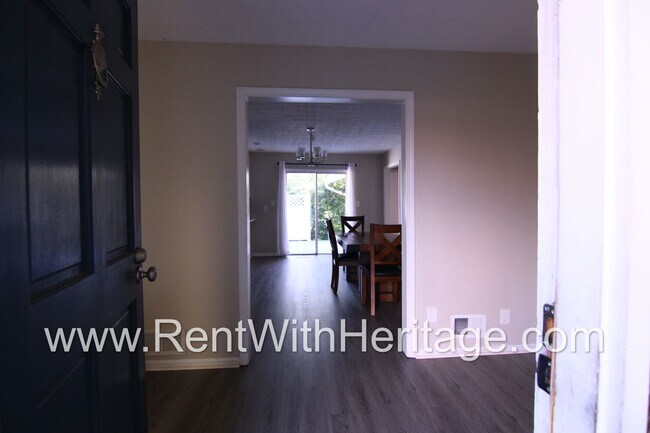 Building Photo - Charming Newly Renovated 3bd/ 2ba/ Gorgeou...