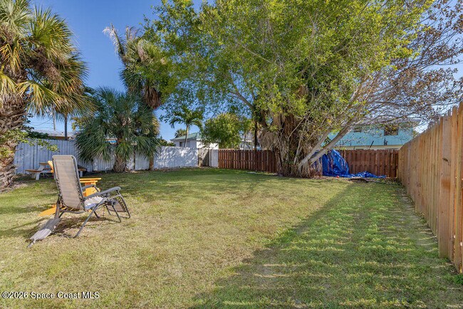 Building Photo - 722 Granada St