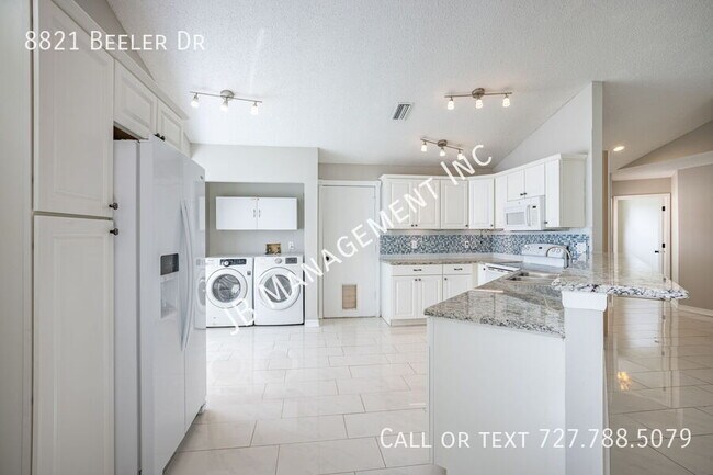 Building Photo - 8821 Beeler Dr