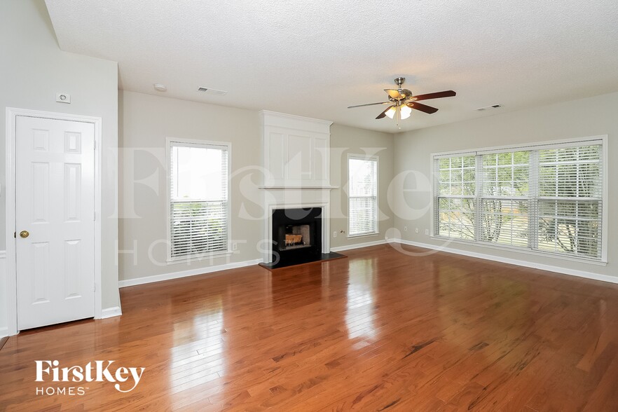 Building Photo - 4143 Glenaire Way NW