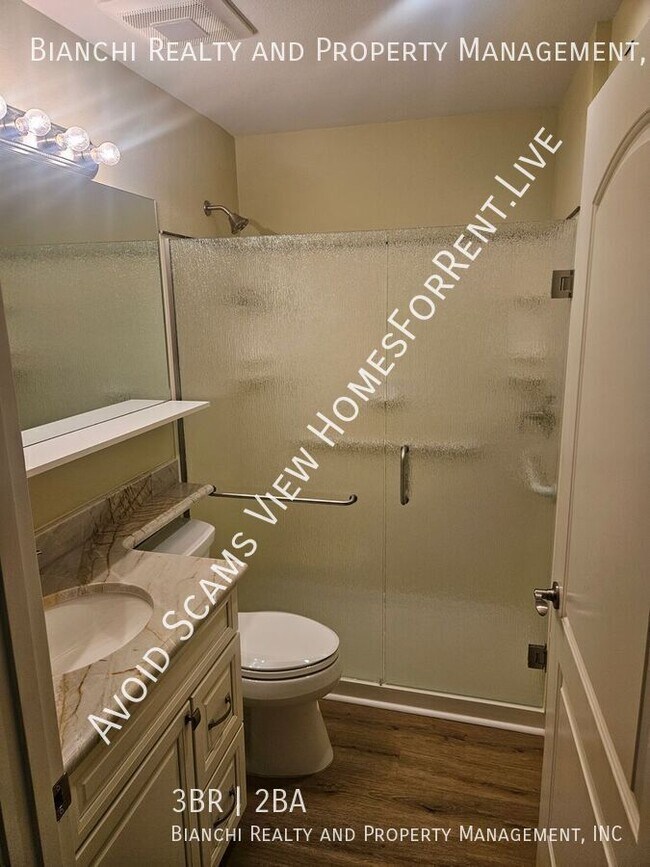 Building Photo - 2361 Bentley Dr