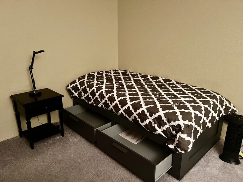 Bed with storage - 3550 Carter Dr