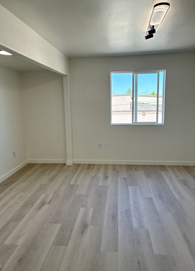 Building Photo - 3200 Spenard Rd