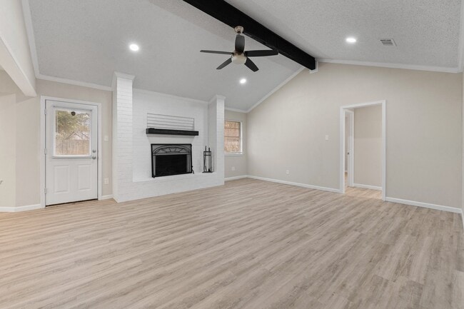 Building Photo - 608 Pleasant Manor Ave