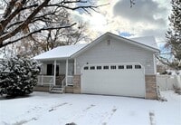 Building Photo - 3 Bedroom / 3 Bath Home in Millcreek