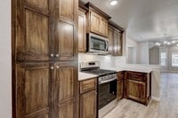 Building Photo - 5813 Goldfinger Rd