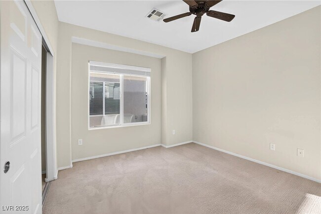 Building Photo - 7349 Shelduck St