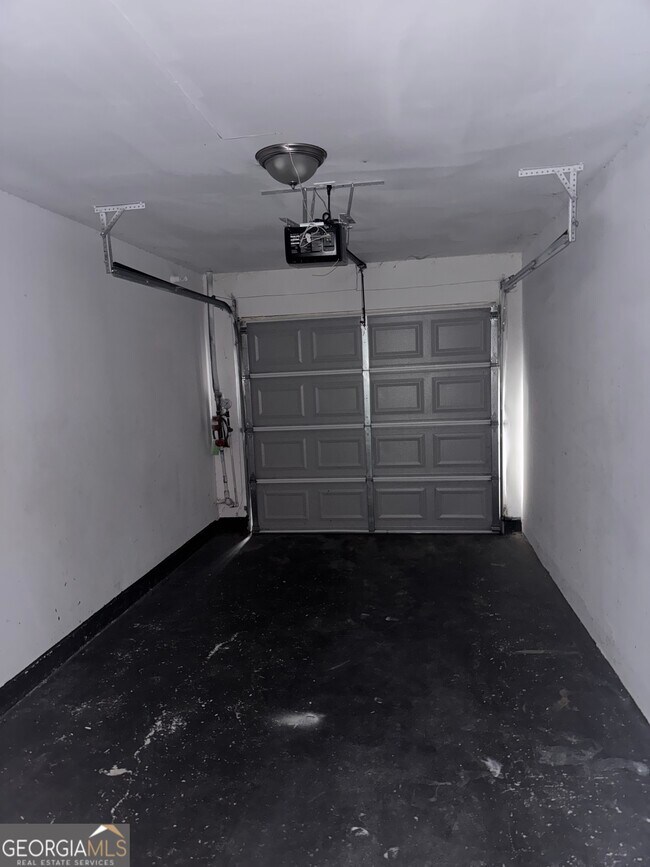 Building Photo - 1240 Pinedale Cir NW