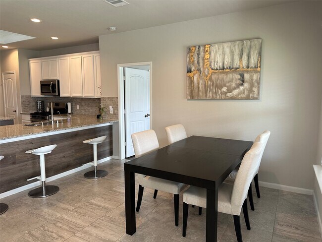 Building Photo - 12531 Lake Portal Dr