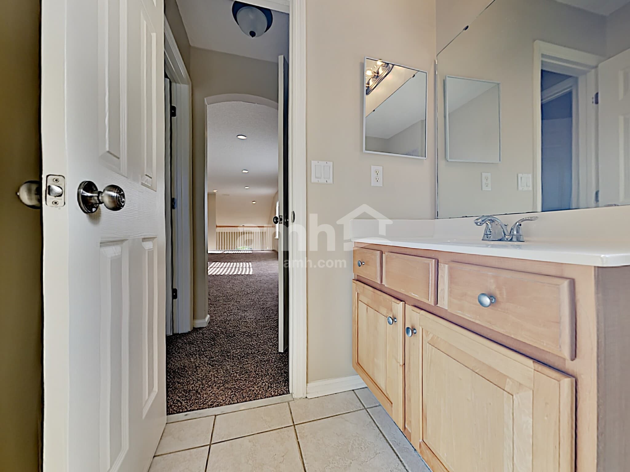 Building Photo - 240 Sweetbrier Branch Ln