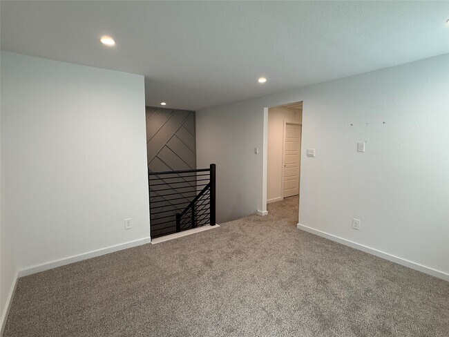 Building Photo - 12319 Maria Heights Ct