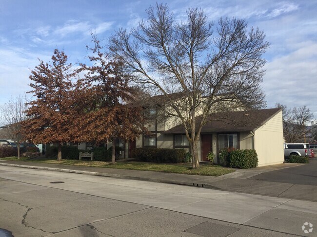 Building Photo - Bartlett Street Apartments