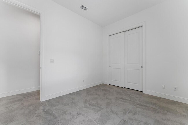 Building Photo - 9333 SW Pepoli Way