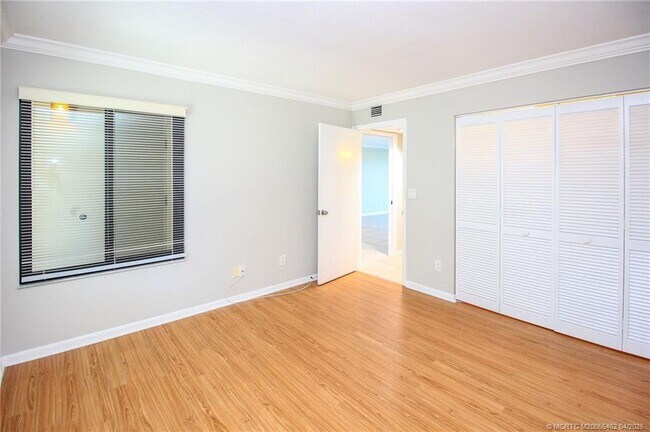 Building Photo - 4540 NE Sandpebble Trce