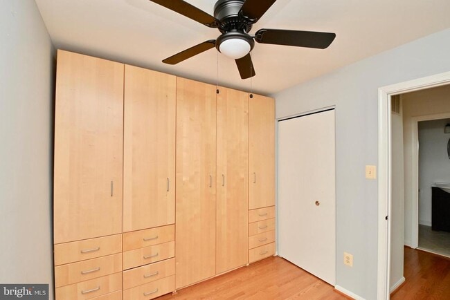 Building Photo - 10048 Wood Sorrels Ln