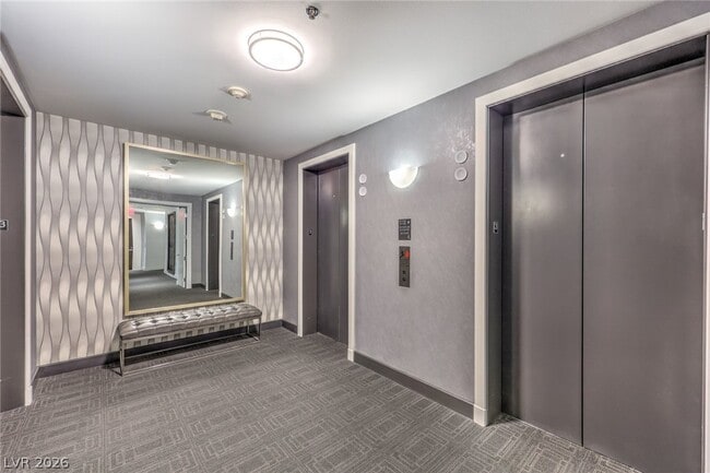 Building Photo - 4471 Dean Martin Dr