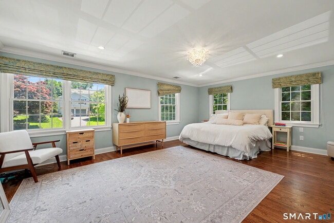 Building Photo - 40 Mianus View Terrace