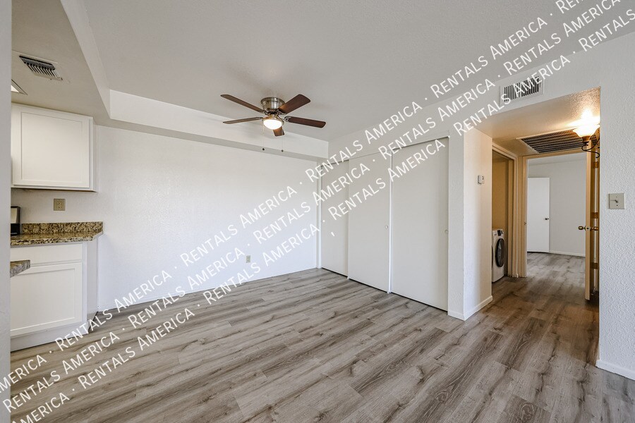 Building Photo - 6480 N 82nd St