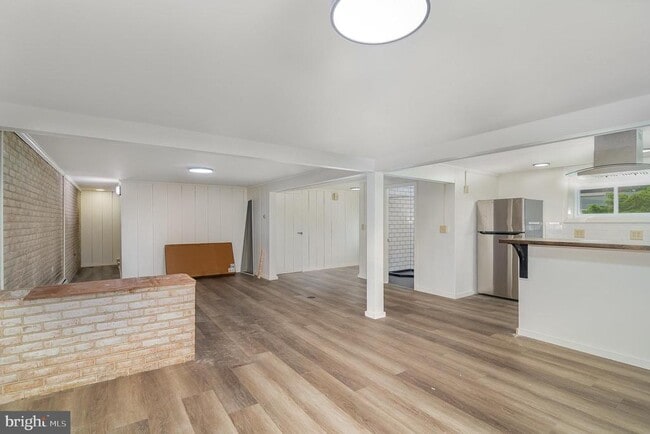 Building Photo - 509 9th St