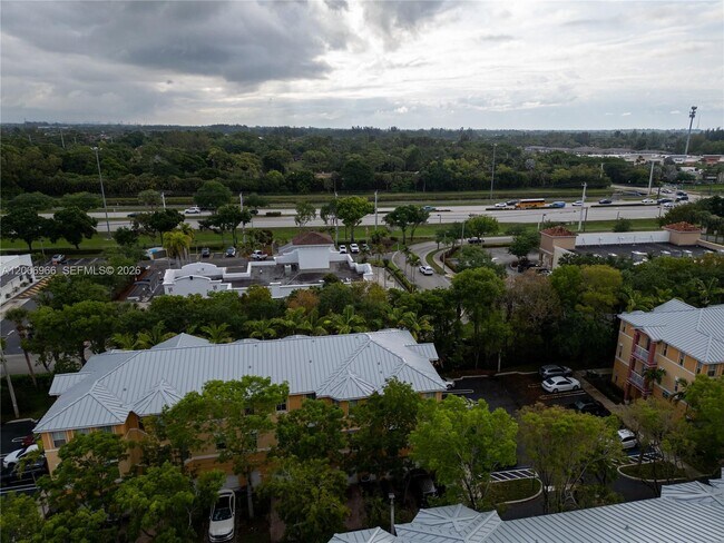 Building Photo - 3515 Shoma Dr