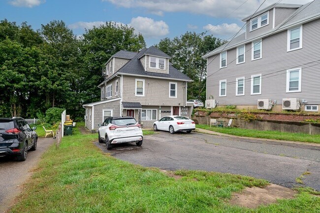 Building Photo - 50 Ruggles St