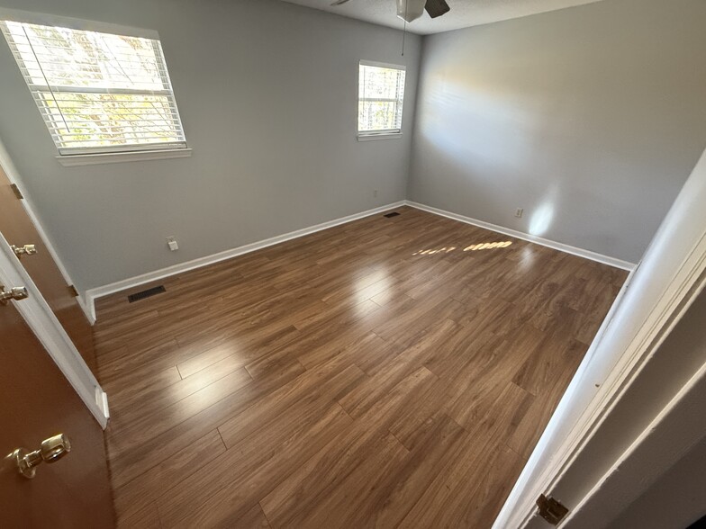 Bedroom - 326 W Midvale Ave