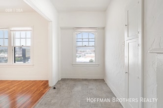 Building Photo - 3918 Beverly Blvd