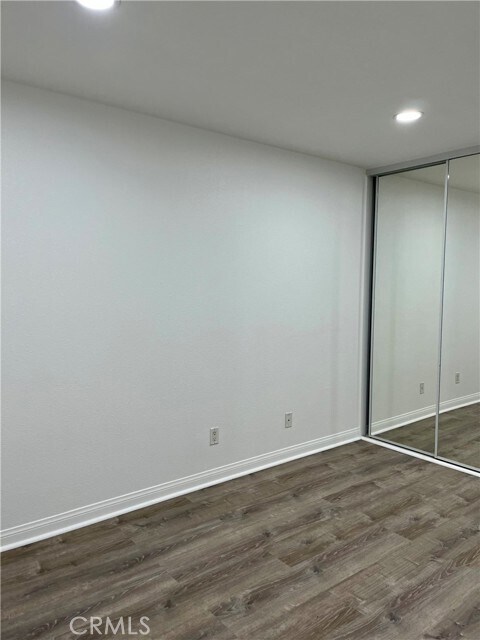 Building Photo - 21400 Burbank Blvd
