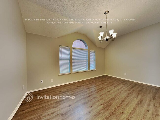 Building Photo - 621 Magnolia Trail