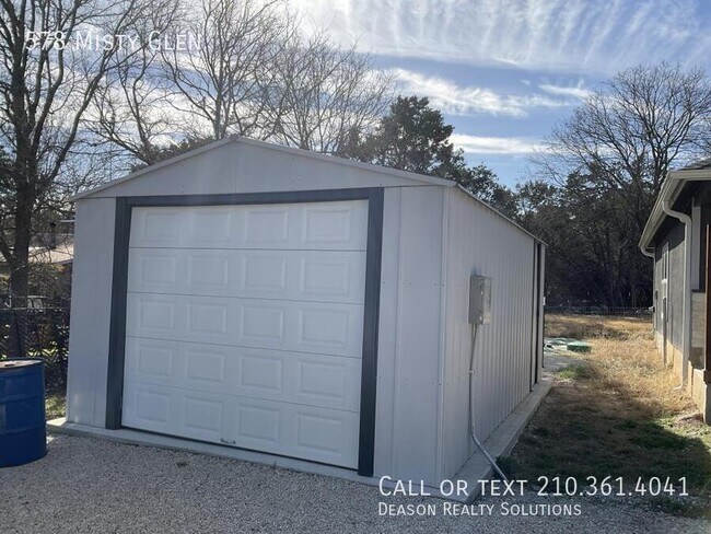 Building Photo - 578 Mistyglen Dr