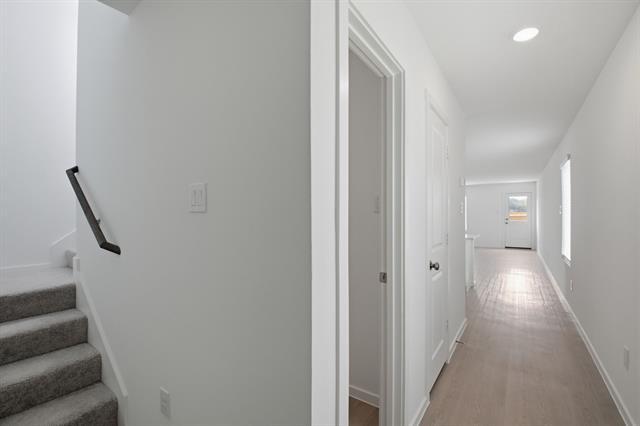Building Photo - 6307 Sandpiper Ln