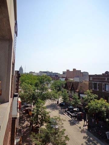 Building Photo - 536 State St