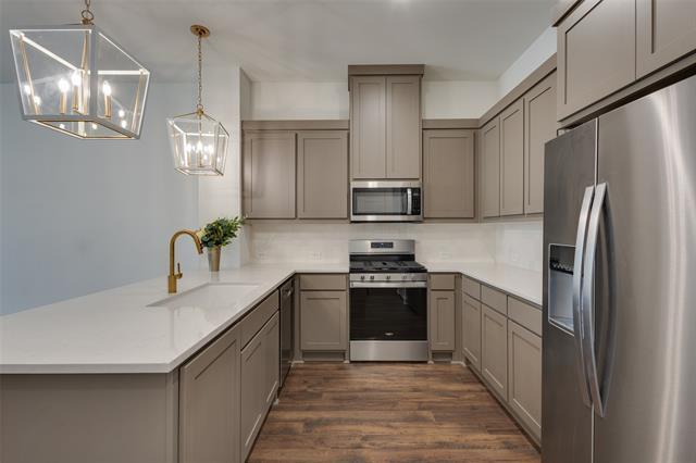 Building Photo - 2530 Campden Mews