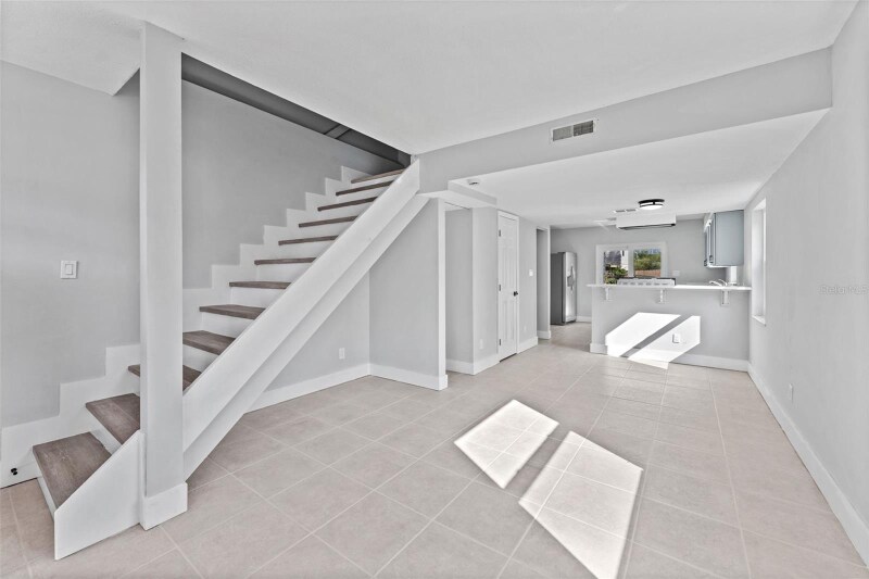 Building Photo - 8737 N Tangerine Pl