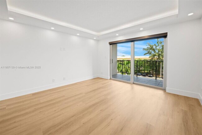 Building Photo - 8107 SW 72nd Ave