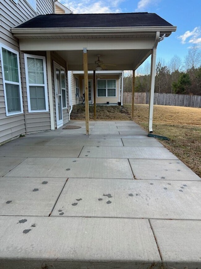 Building Photo - 68 Bicentennial Way