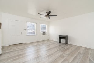 Interior Photo - Gateway Glendale- Gateway Glendale LLC