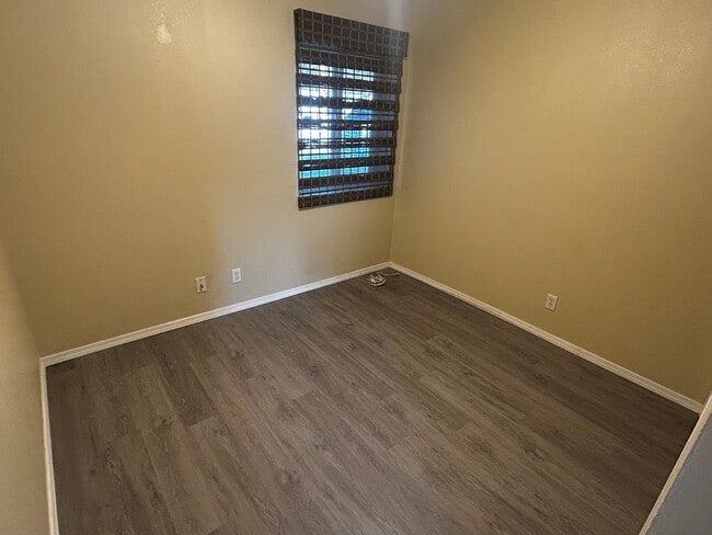 Building Photo - **Price-reduction** 3 Bedroom house two blocks from the shell beach cliffs