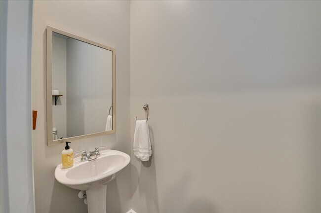 Building Photo - 7046-7046 Sideboard Xing