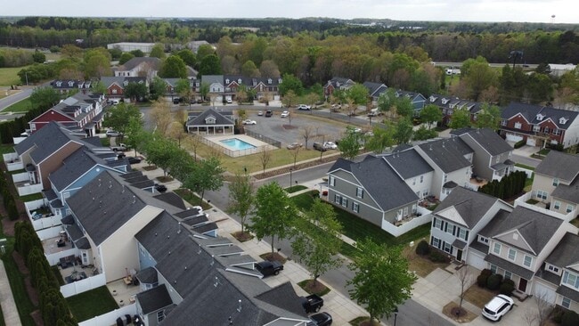 Building Photo - 2822 Hopeton Ct