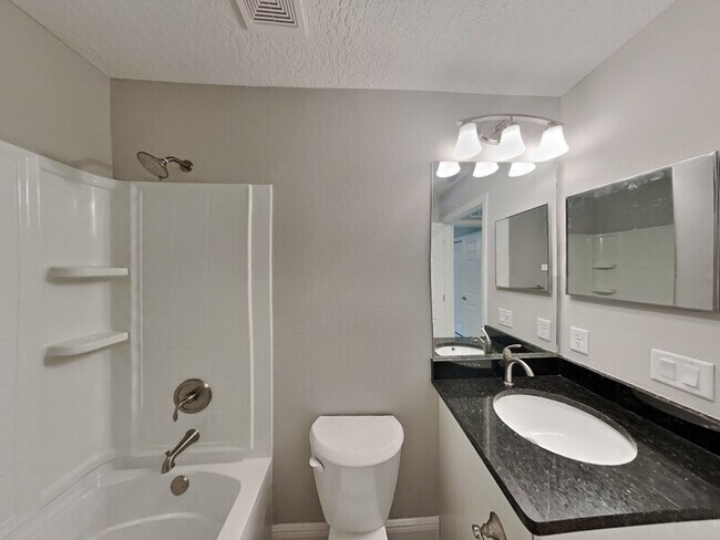 Building Photo - 6691 N Waycross Way