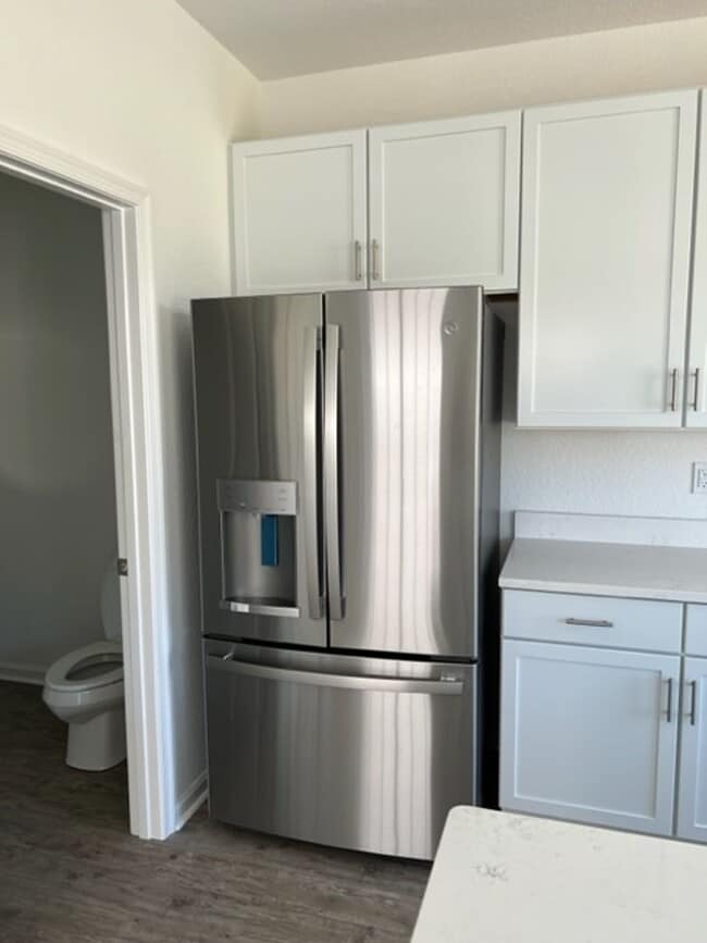 Building Photo - BBEY HILL @ HICKORY MANOR