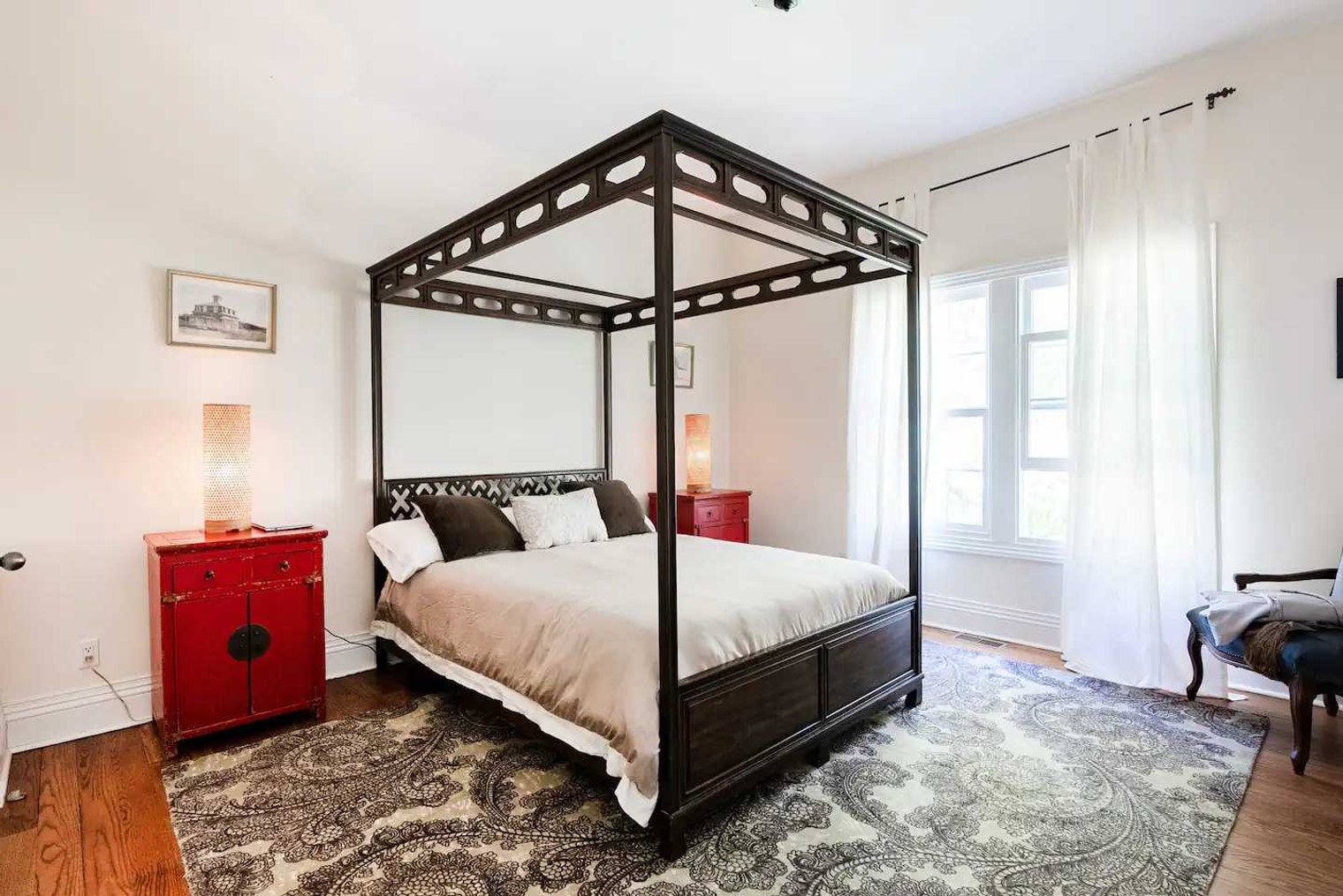 Building Photo - 19 Old School House Ln