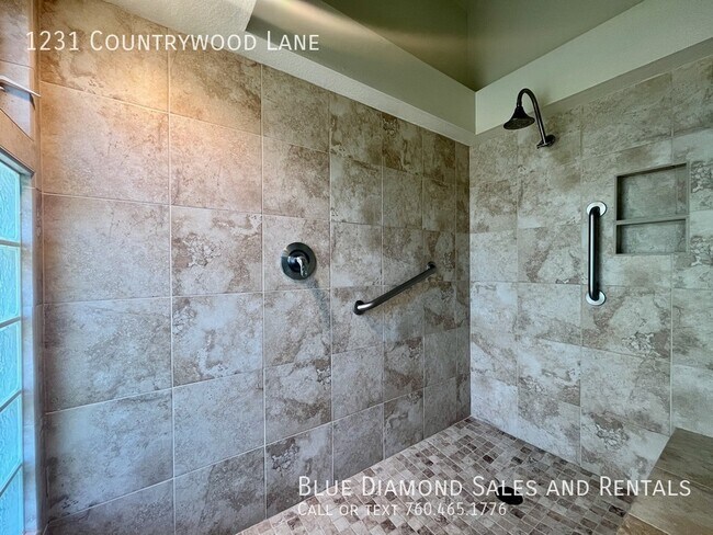 Building Photo - 1231 Countrywood Ln