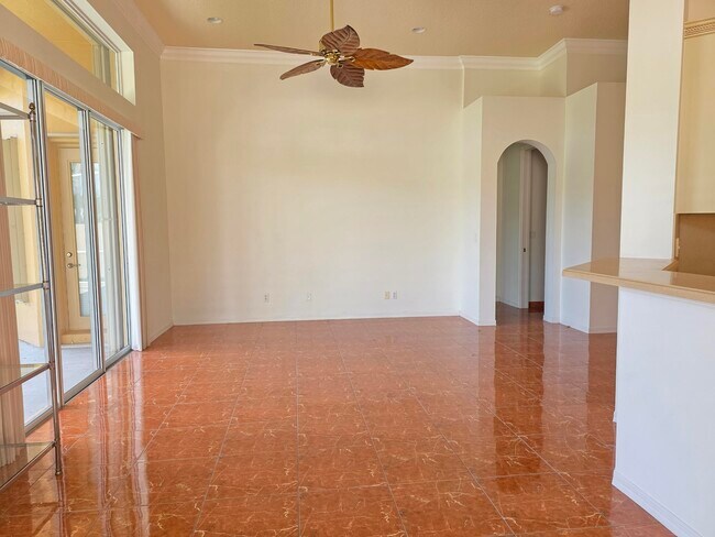 Building Photo - 7145 Veneto Dr