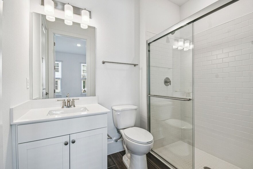 Building Photo - 1951 Risby Aly